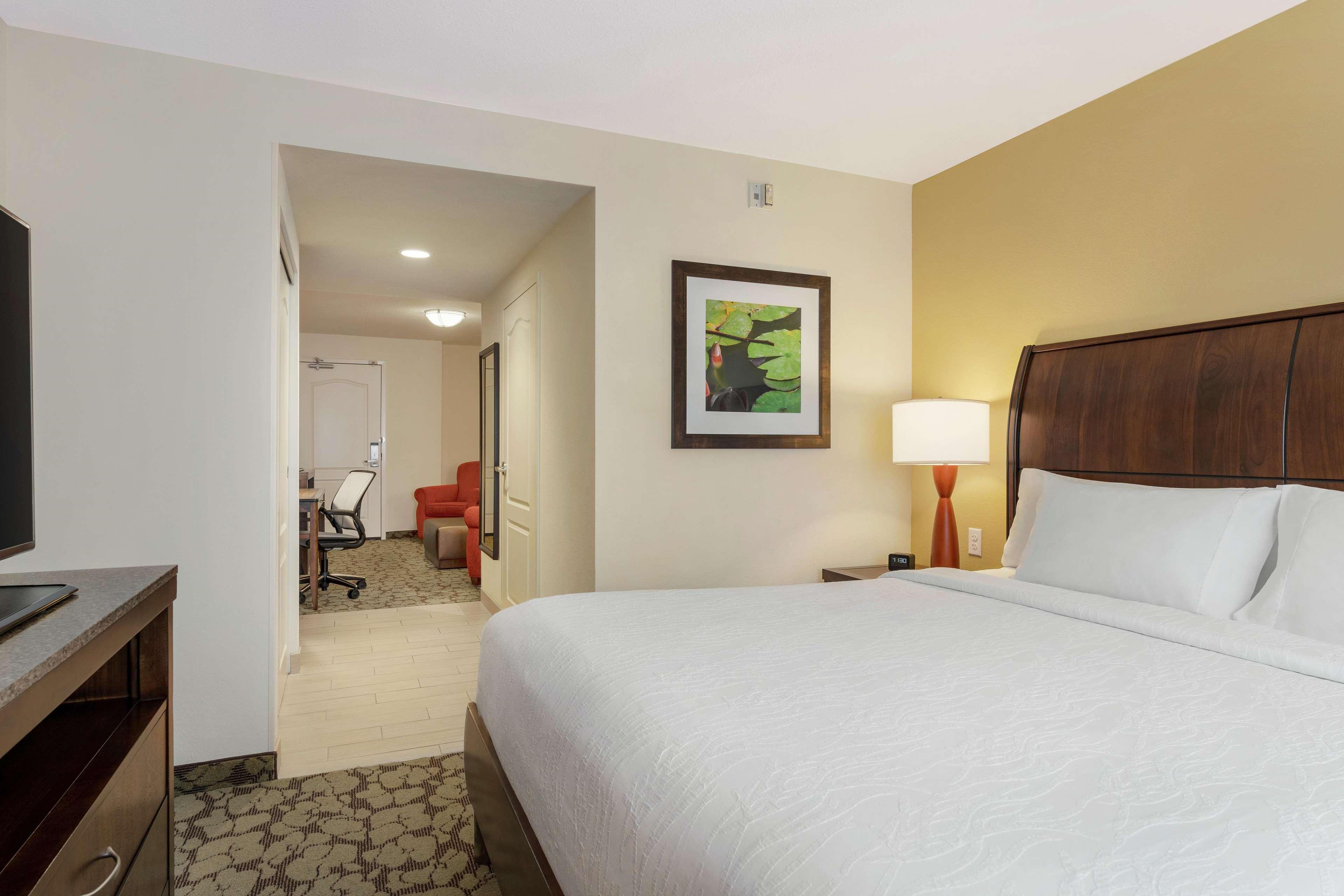 Hilton Garden Inn Wallingford/Meriden Экстерьер фото