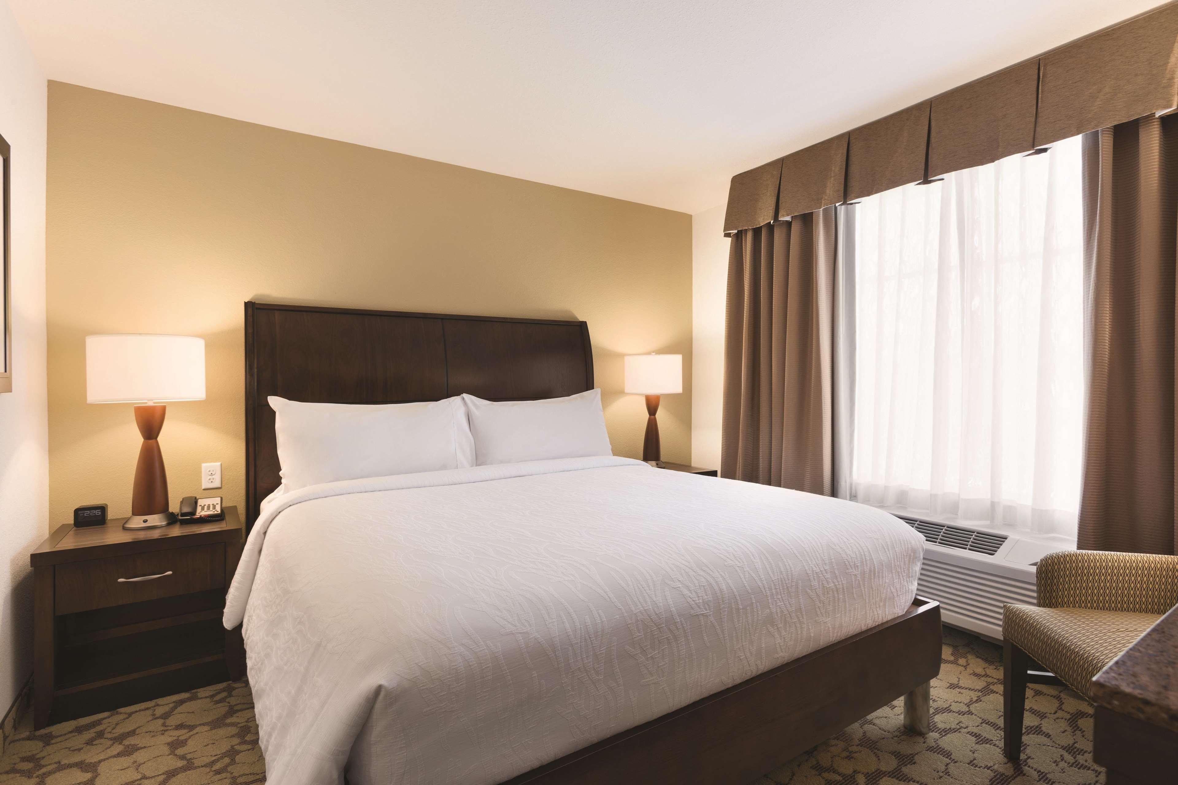 Hilton Garden Inn Wallingford/Meriden Экстерьер фото