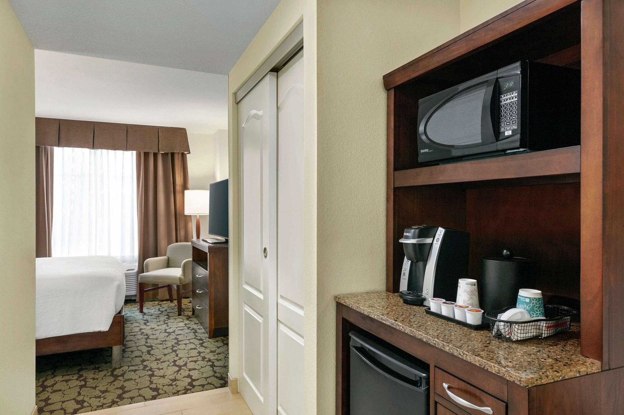Hilton Garden Inn Wallingford/Meriden Экстерьер фото